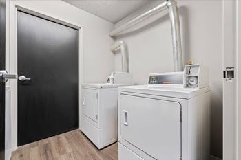 Small laundry room with machines